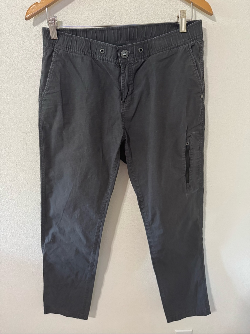 Vuori Ripstop Pant Charcoal Gray Gorpcore Outdoor Athleisure Hiking-Medium